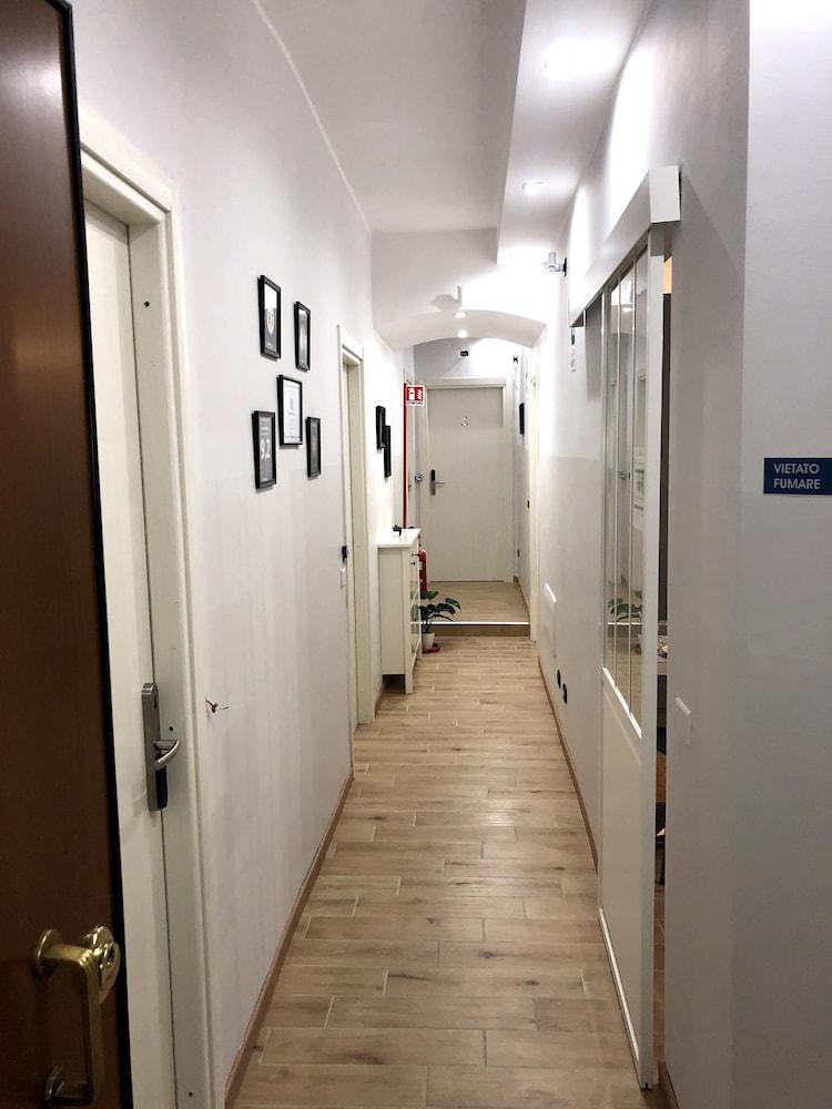阿维克莫伊罗马酒店 外观 照片